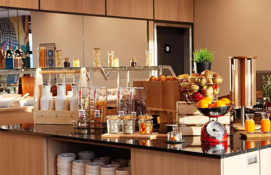 Ibis Hotel Berlin Airport-1