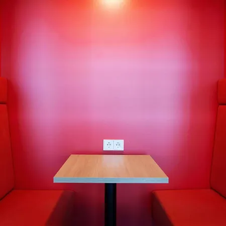 Ibis Hotel Berlin Airport-3